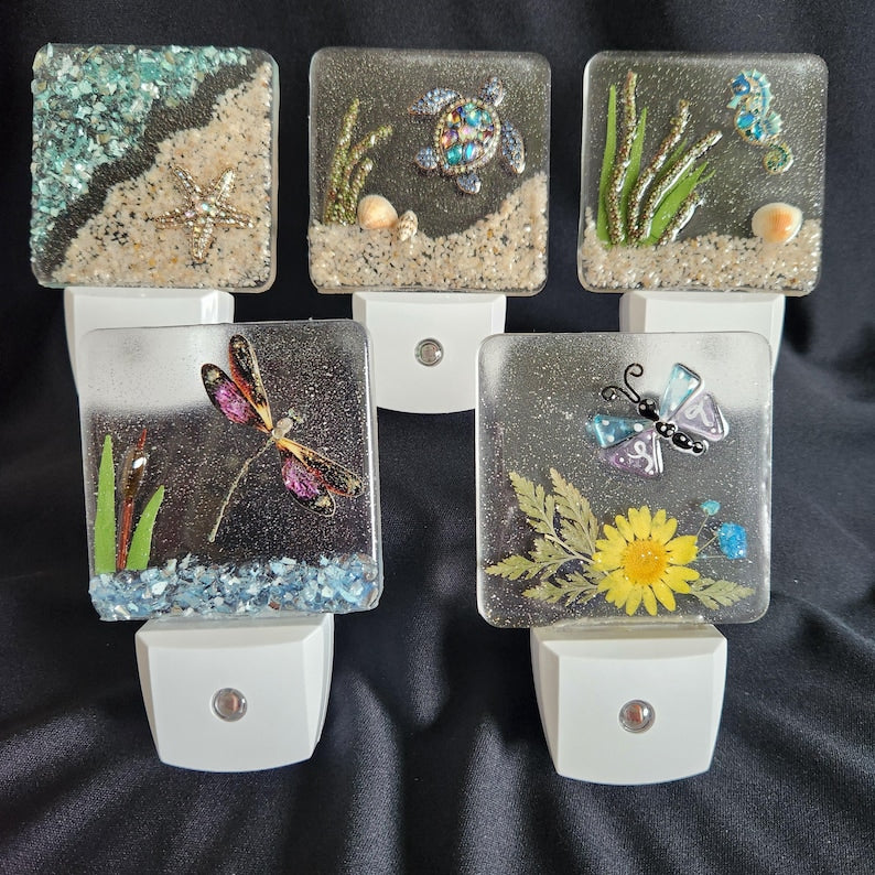 LED Night Light, Beautiful Resin Night Light, Birthday Gift, Housewarming, Gift for Any Occasion, Dragonfly, Butterfly, Turtle, Floral
